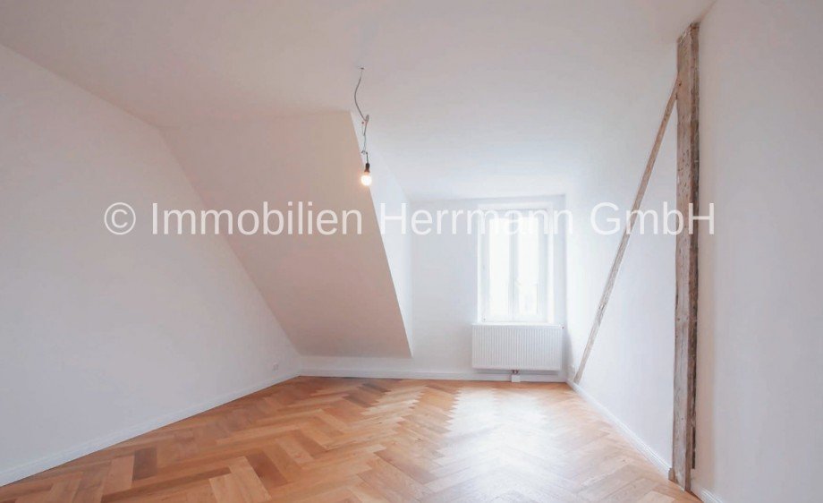 3 Dachgeschosswohnung M�nchen