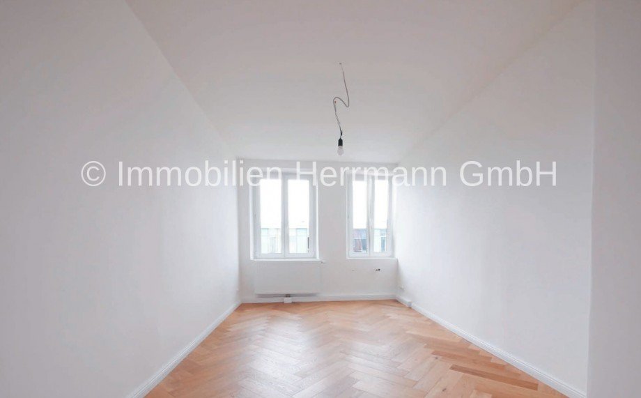 6 Dachgeschosswohnung M�nchen